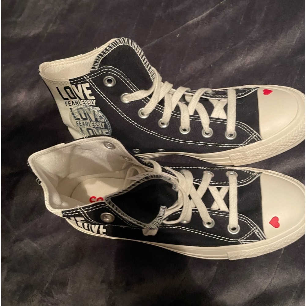 Converse Love Fearlessly size 7
